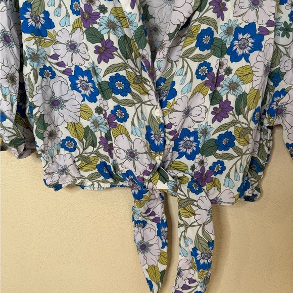 Love Notes Floral Collared Front Tie Purple & Blue Crop Top Short Sleeves L - Picture 5 of 8
